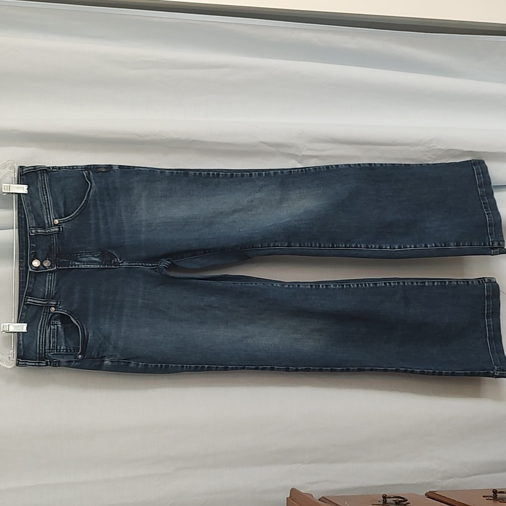 Silver Jean Co. Avery  Denim Jeans